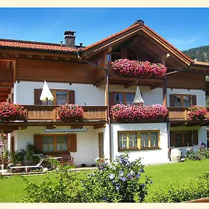  Appartement Gaestehaus Bergwinkl